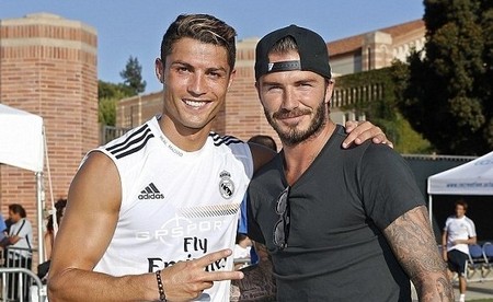 四连胜！中国女排3-2逆转美国，吴梦洁独揽27分（中国女排五局逆转美国取四连胜，吴梦洁独得27分）